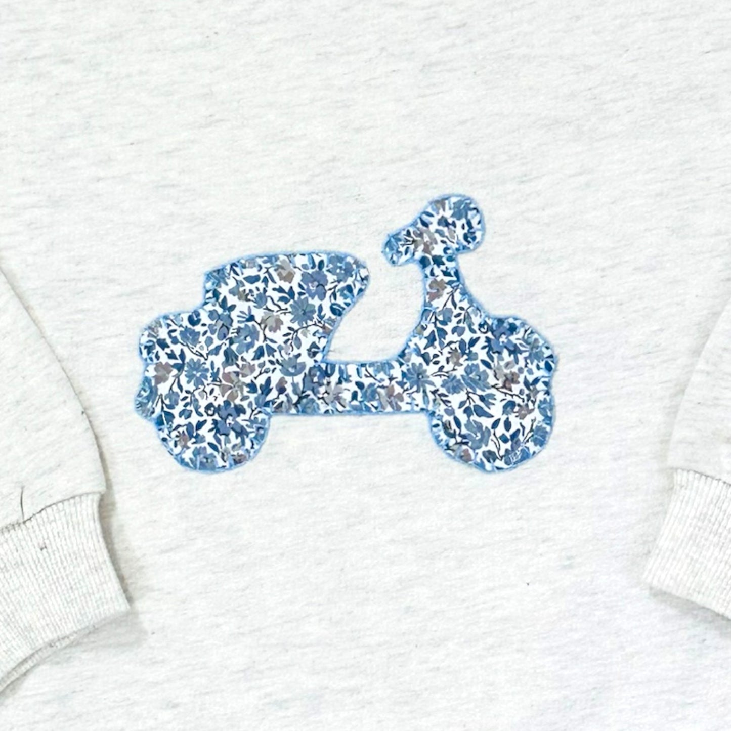 POLERÓN CREMA VESPA BLUE BLOSSOM